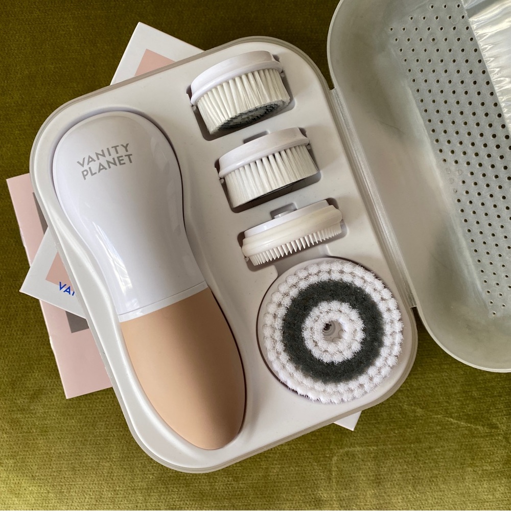 Vanity Planet Raedia Facial Cleansing Brush